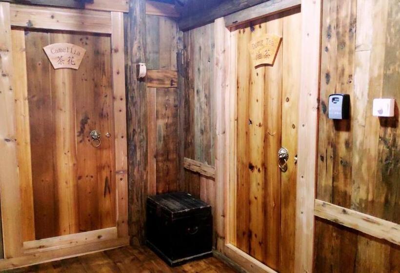 标准间, Lost World Sanjiang Guest House