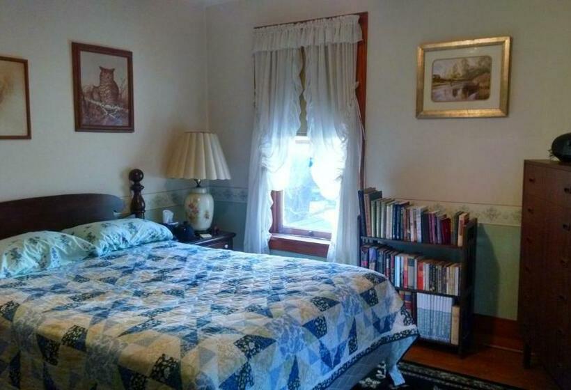 带共用浴室的标准房间, Fish & Loaves Bed And Breakfast