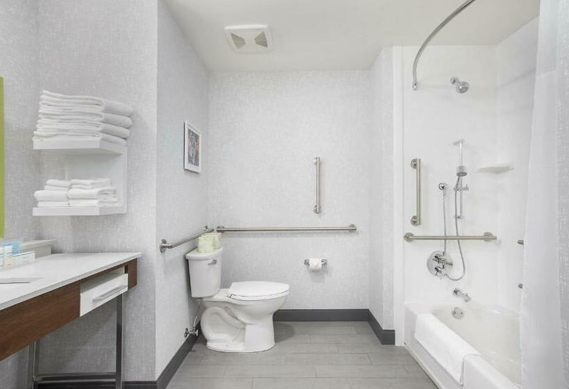 身障者適用キングサイズベッドルーム, Hampton Inn Simpsonville