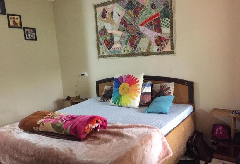 غرفة ديلوكس مزودة بشرفة, Himtrekstays,mcleodganj