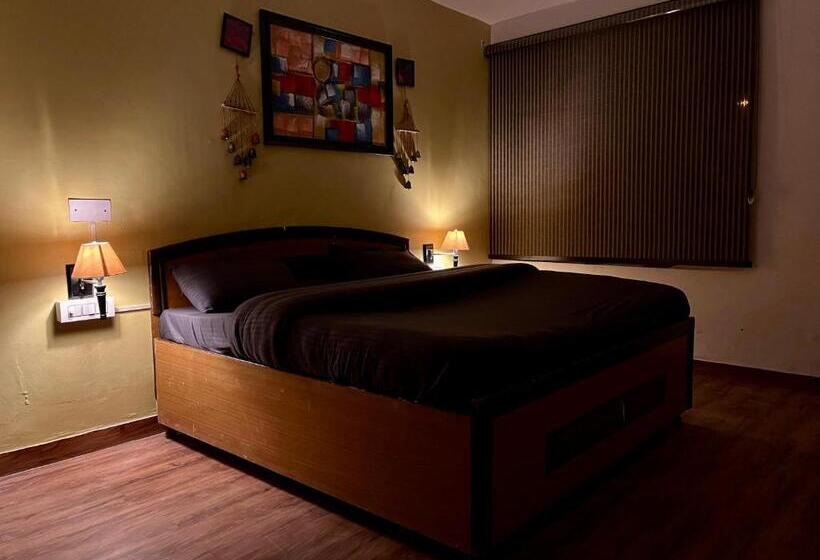 غرفة سوبيريور سرير كينج, Himtrekstays,mcleodganj