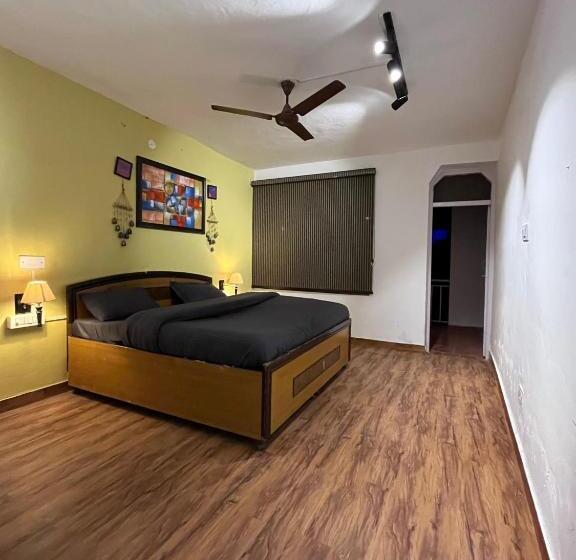Номер Superior Кровать Кинг, Himtrekstays,mcleodganj
