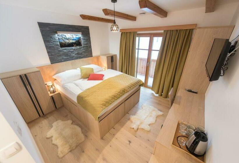 اتاق استاندارد با بالکن, Guesthouse Lajnar