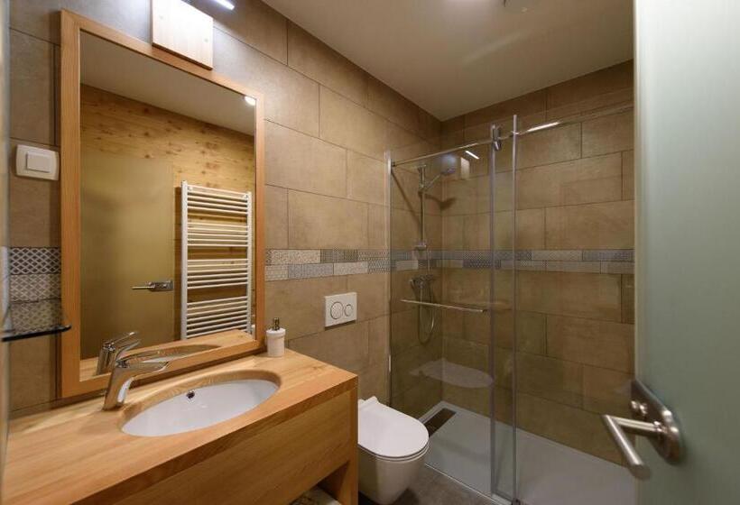 اتاق استاندارد با بالکن, Guesthouse Lajnar