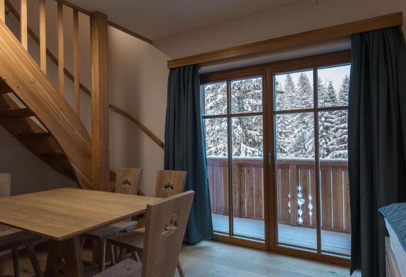 استودیو استاندارد با بالکن, Guesthouse Lajnar