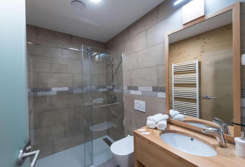 استودیو استاندارد با بالکن, Guesthouse Lajnar