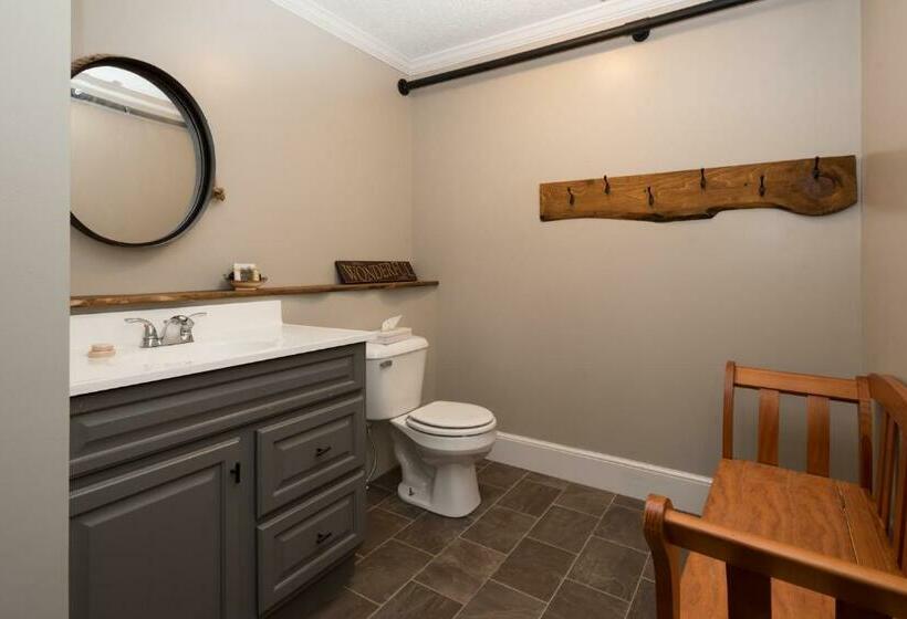 غرفة قياسية مطلّة علي البحيرة, The Lodge At Pleasant Point