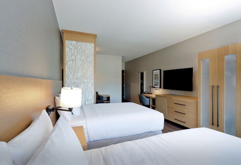 残疾人使用的带特大床的标准间, Hyatt Place Kelowna