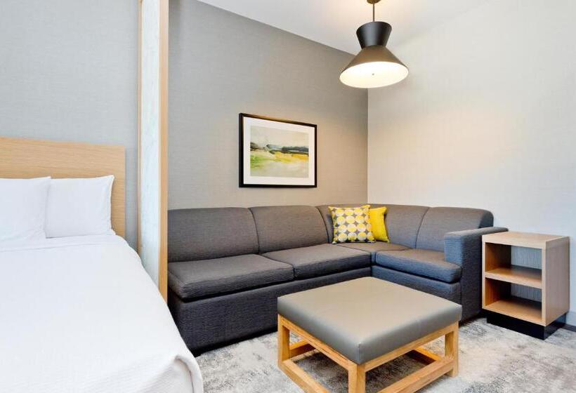 キングサイズベッドのスタンダードルーム, Hyatt Place Kelowna