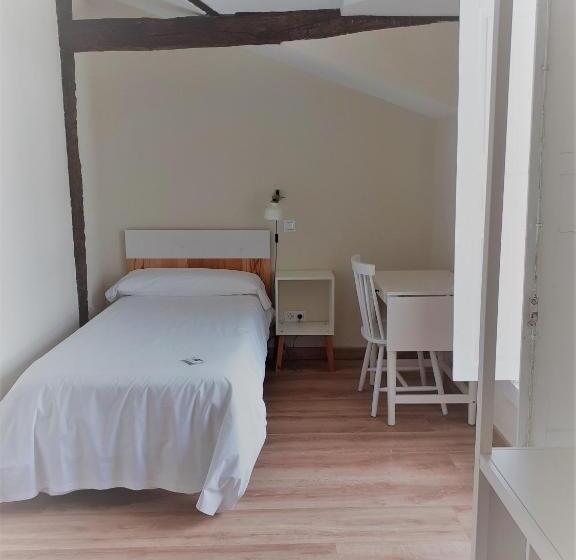 家庭间, Hostal Lierganes Fluviarium Rooms