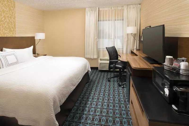キングサイズベッドのスタンダードルーム, Fairfield Inn & Suites By Marriott Albany East Greenbush