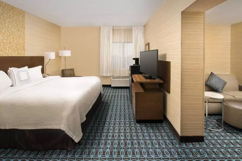 キングサイズベッドのスタンダードルーム, Fairfield Inn & Suites By Marriott Albany East Greenbush