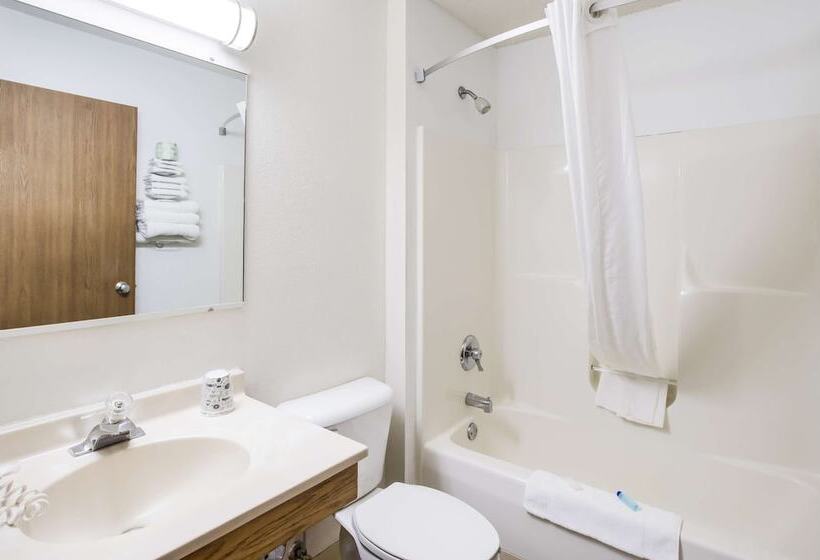 Президентский Люкс, Americas Best Value Inn Charlotte