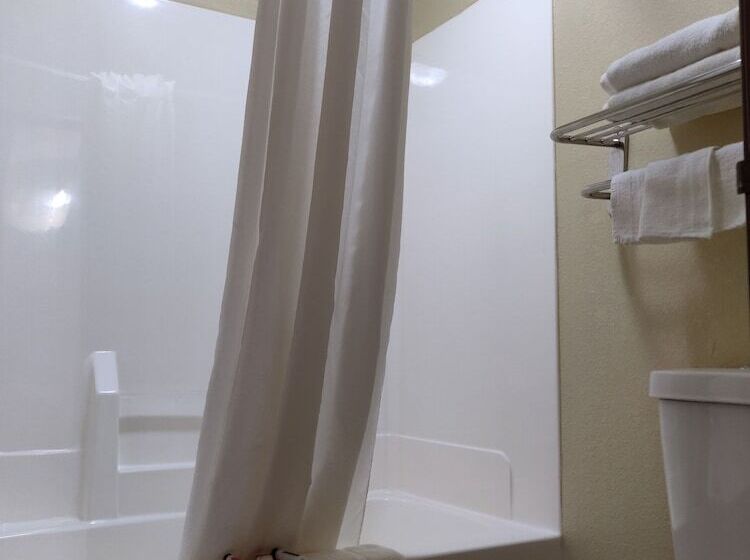 스위트, Super 8 By Wyndham Dekalb Il