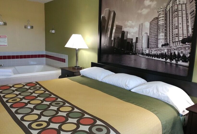 스위트, Super 8 By Wyndham Dekalb Il