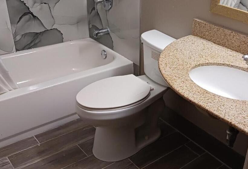 디럭스 룸 킹사이즈 침대, Red Roof Inn Huntsville, Al