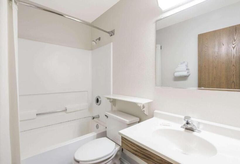 Стандартный Номер Кровать Кинг, Super 8 By Wyndham Maysville Ky