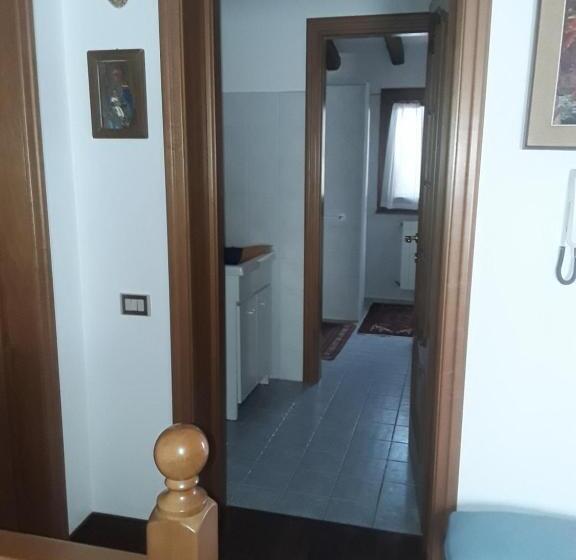 غرفة قياسية رباعية, L'onda