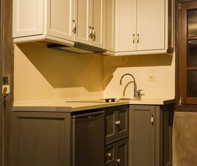 デラックススタジオ, Small Luxury Hotel 1800