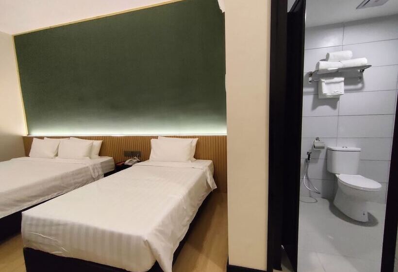 行政三人间, Urban Inn Alor Setar