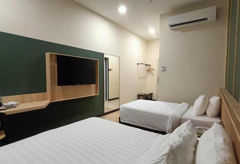 Трехместный Президентский, Urban Inn Alor Setar