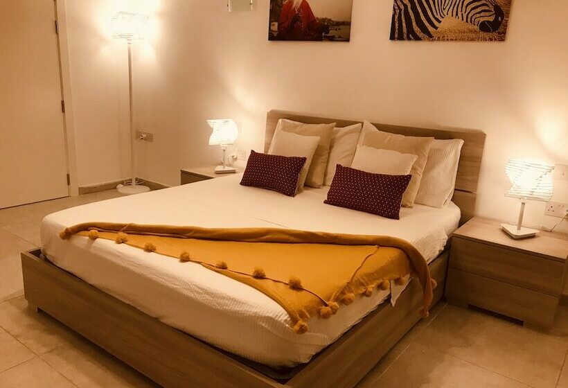 اتاق لوکس سه تخته, La88 Boutique