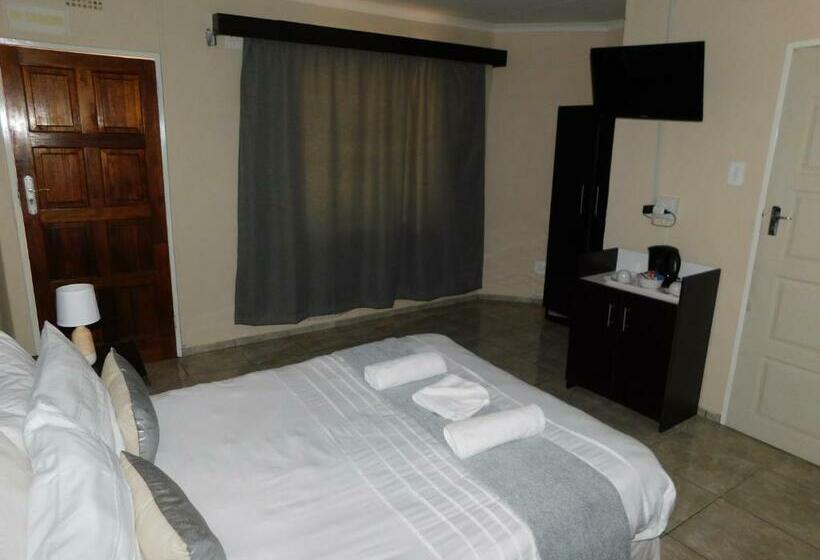 غرفة ديلوكس, Savannah Guest House