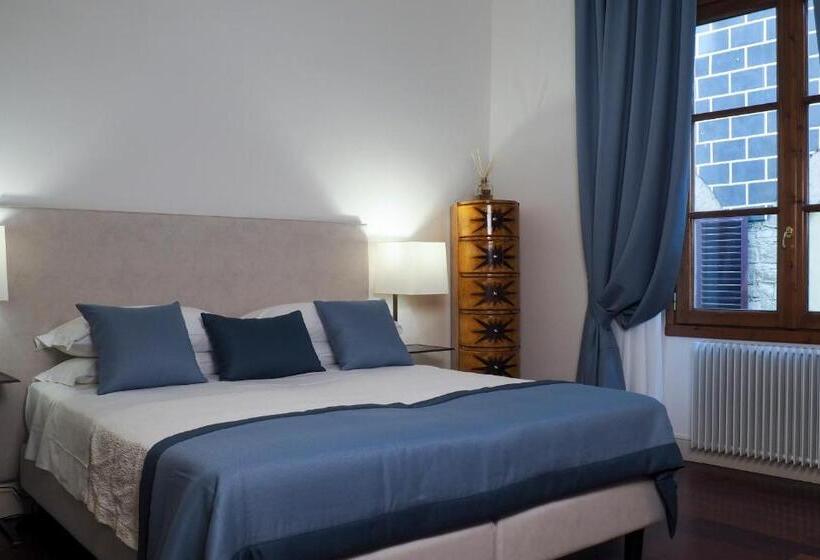 اتاق استاندارد, Aqa Palace