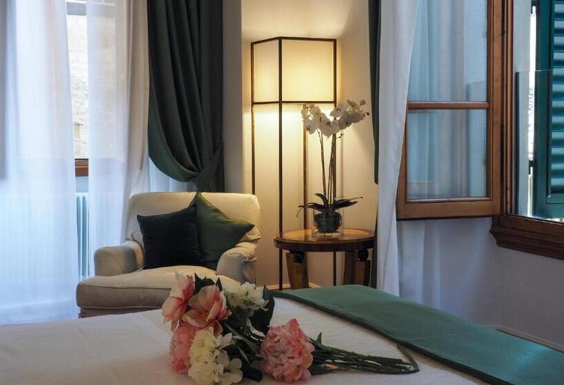 اتاق لوکس, Aqa Palace