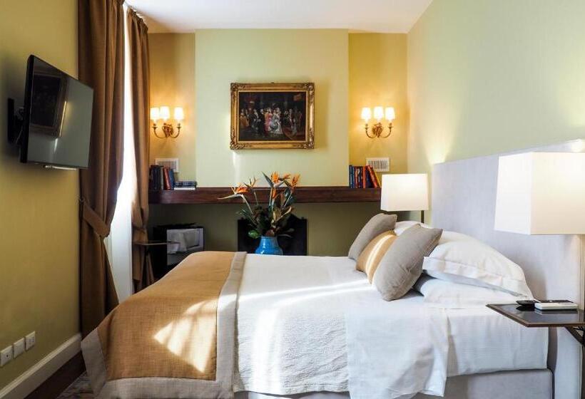 سوئیت جونیور با تراس, Aqa Palace