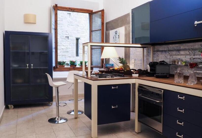 آپارتمان 1 خوابه, Aqa Palace