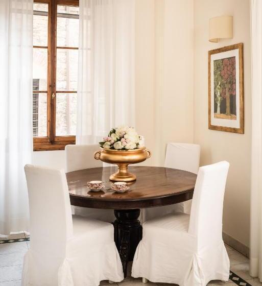 آپارتمان 1 خوابه, Aqa Palace