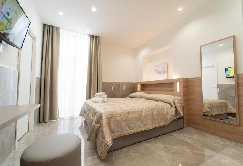 Deluxe Room, Hg Boutique Toledo, Napoli Centro, By Clapa Group