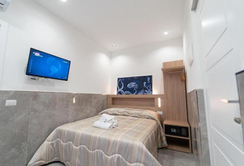 Basic Room, Hg Boutique Toledo, Napoli Centro, By Clapa Group