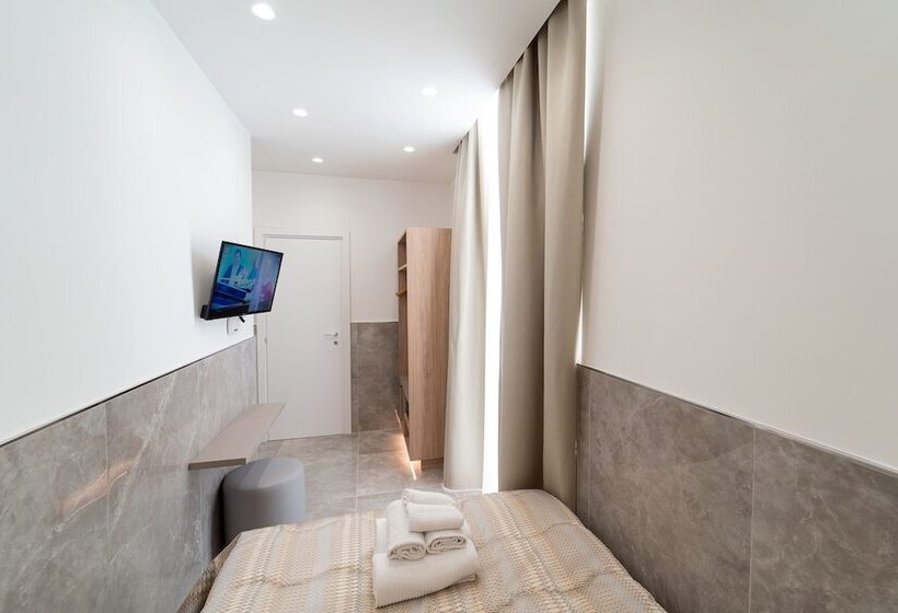 Basic Room, Hg Boutique Toledo, Napoli Centro, By Clapa Group