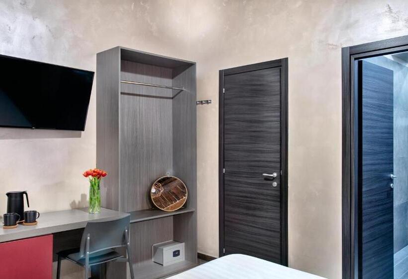 Superior Room, Hg Boutique Toledo, Napoli Centro, By Clapa Group