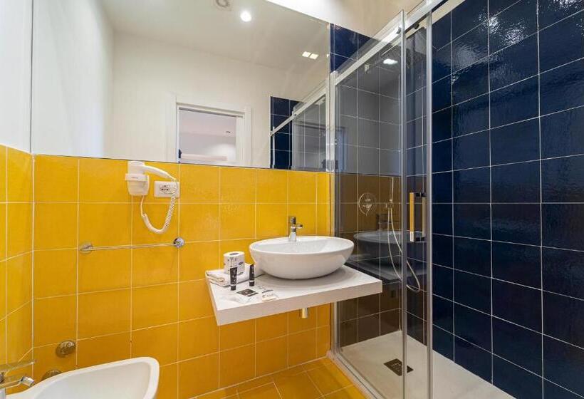 Deluxe Room, Hg Boutique Toledo, Napoli Centro, By Clapa Group