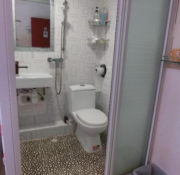 اتاق استاندارد چهار تخته, Li Cheng Guesthouse