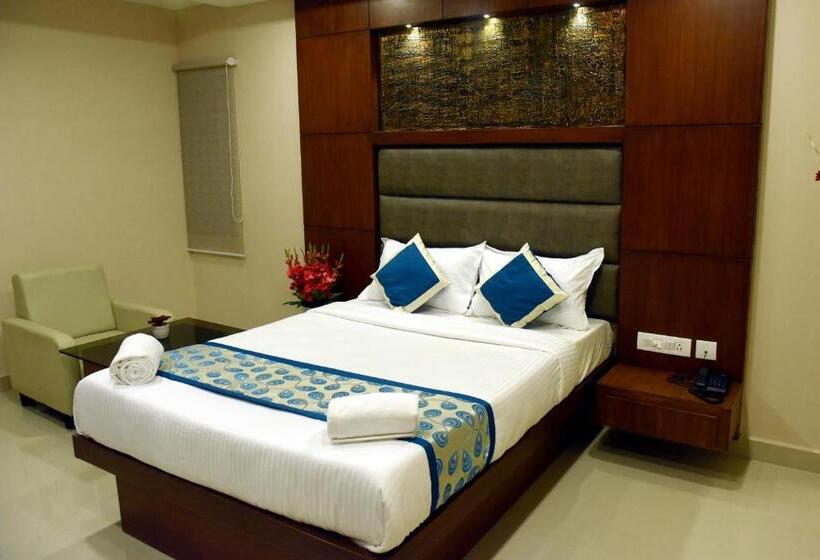 디럭스 룸, The Hydel Park   Business Class Hotel   Near Central Railway Station