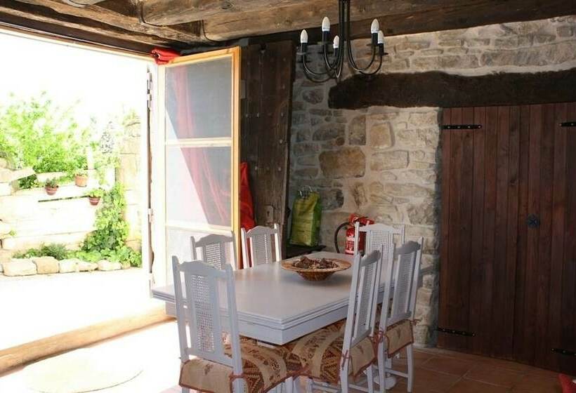 Дом 2 Спальни, Les Cavallerisses Turisme Rural