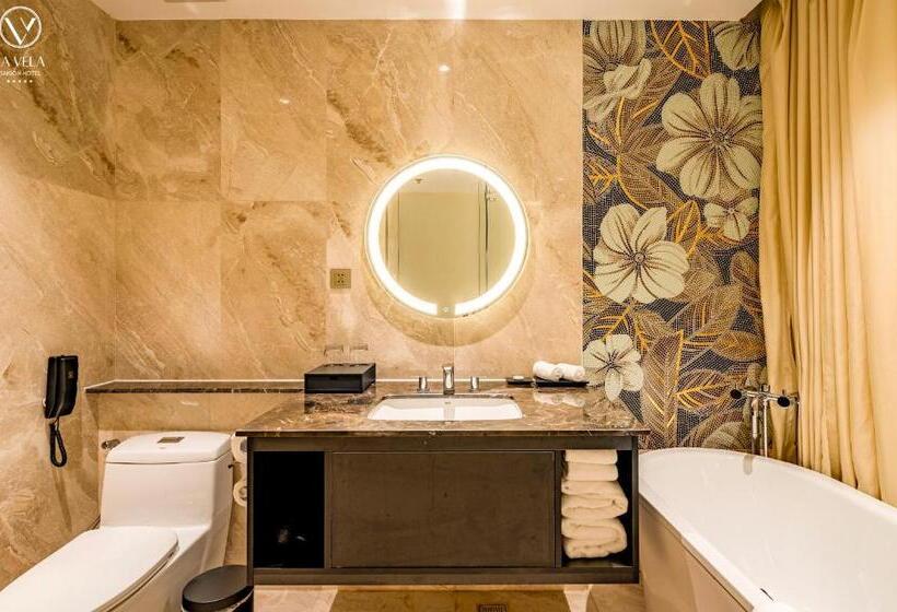 اتاق لوکس, La Vela Saigon