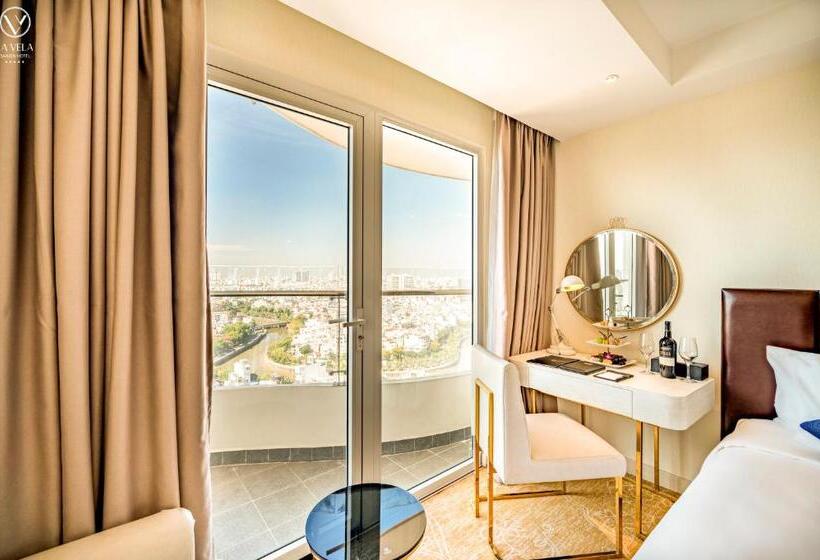 اتاق لوکس, La Vela Saigon