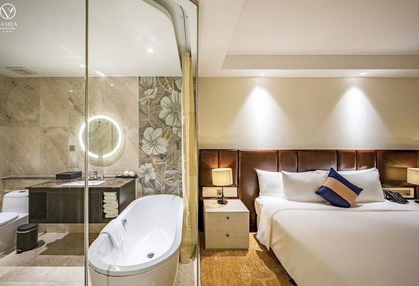 اتاق لوکس, La Vela Saigon