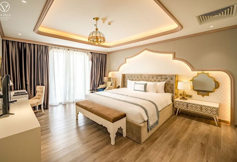 سوئیت کلاب, La Vela Saigon