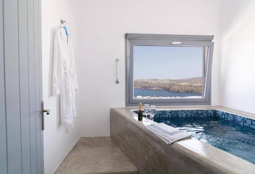 سوییت لوکس, Pancratium Villas & Suites