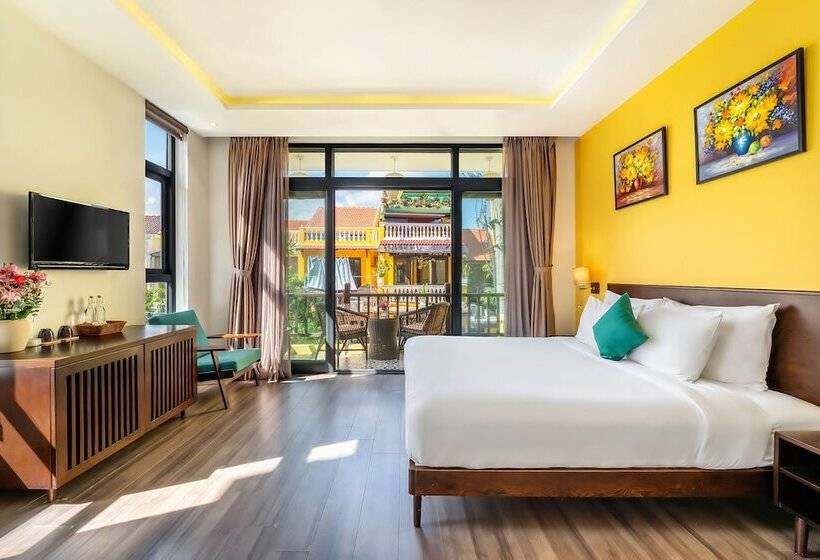 اتاق استاندارد با چشمانداز استخر, Villa Soleil Hoi An