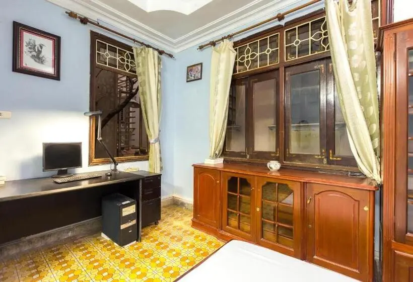 اتاق استاندارد سه نفره, Chikoo Homestay Spot On