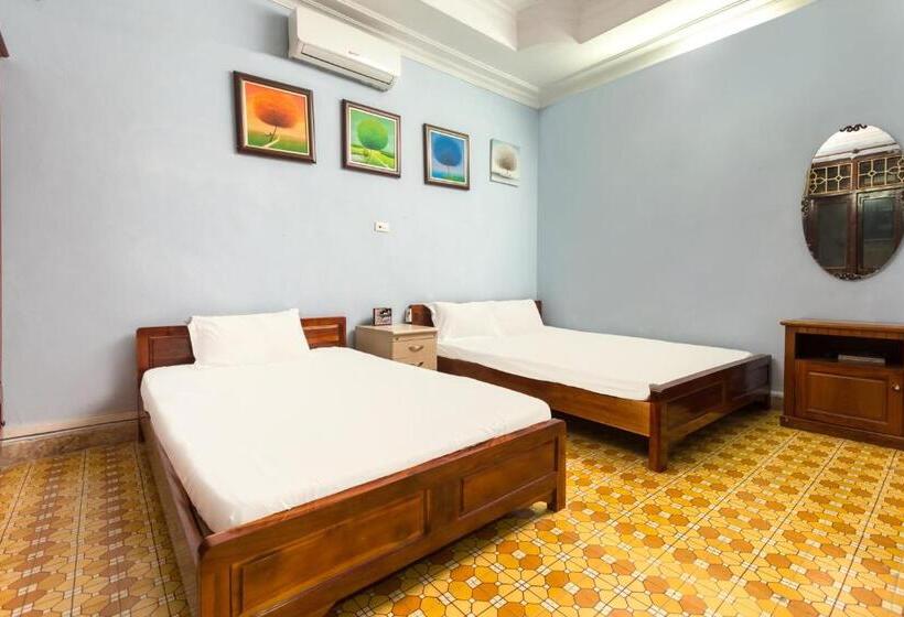 اتاق استاندارد سه نفره, Chikoo Homestay Spot On