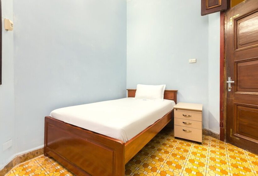 اتاق استاندارد یک نفره, Chikoo Homestay Spot On