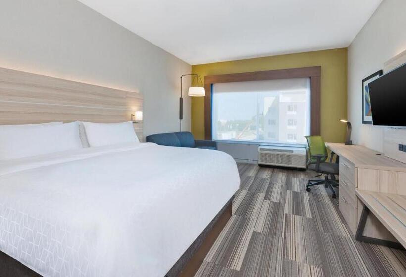 جناح لذوى الاحتياجات الخاصة, Holiday Inn Express & Suites   Grand Rapids Airport   South, An Ihg